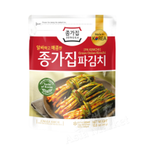 FRESH JONGGA Yeolmu Kimchi (Young Radish Leaves Kimchi) 500g