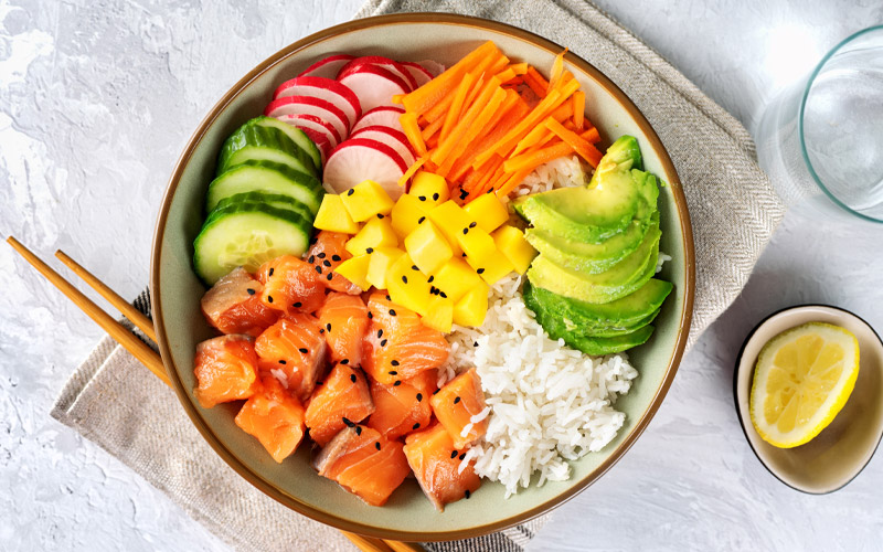 Trendy Salmon Poke Bowl