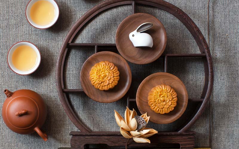 Custard Mooncakes