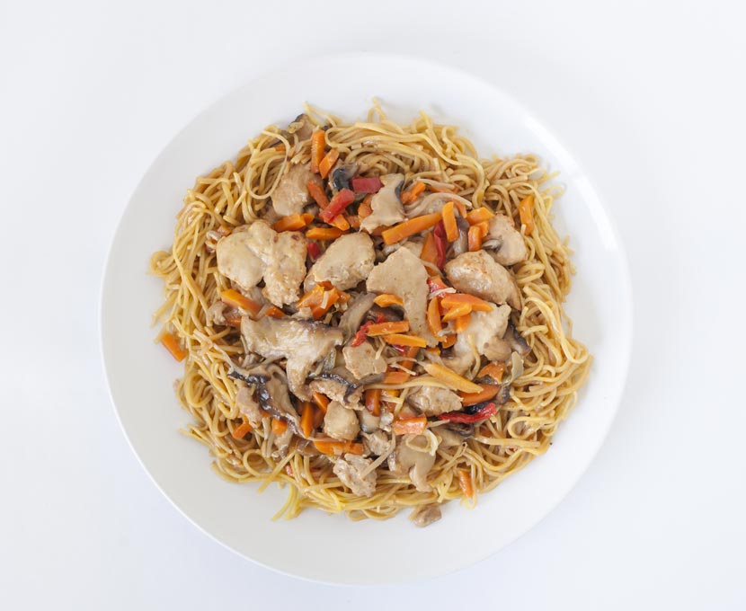 Stir-fry Veggie Ramyun with Vegan Chicken Slices Recipe